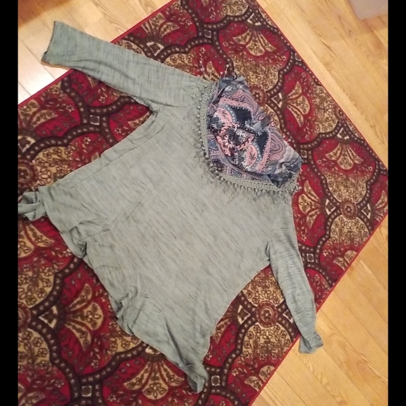 ♥️♥️♥️LIVE AND LET LIVE SIZE 3X BNWOT - Picture 4 of 4